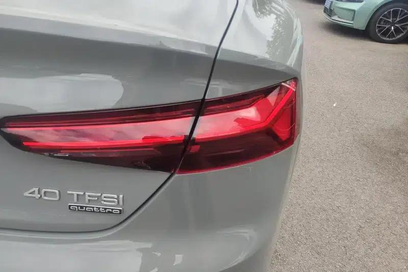 Audi A5 2022 Sportback 40 TFSI quattro Luxury Dynamic — миниатюра 4