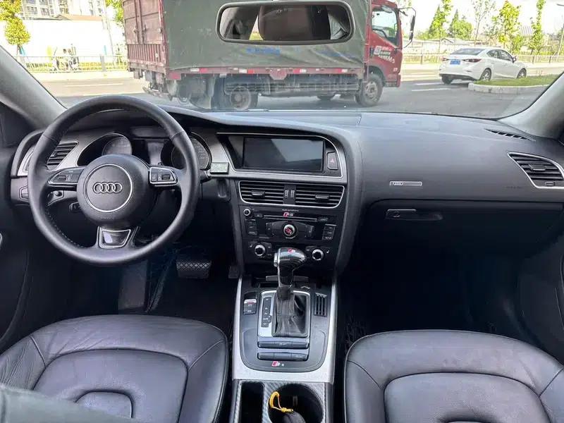 Audi A5 2013 Sportback 40 TFSI quattro — миниатюра 11