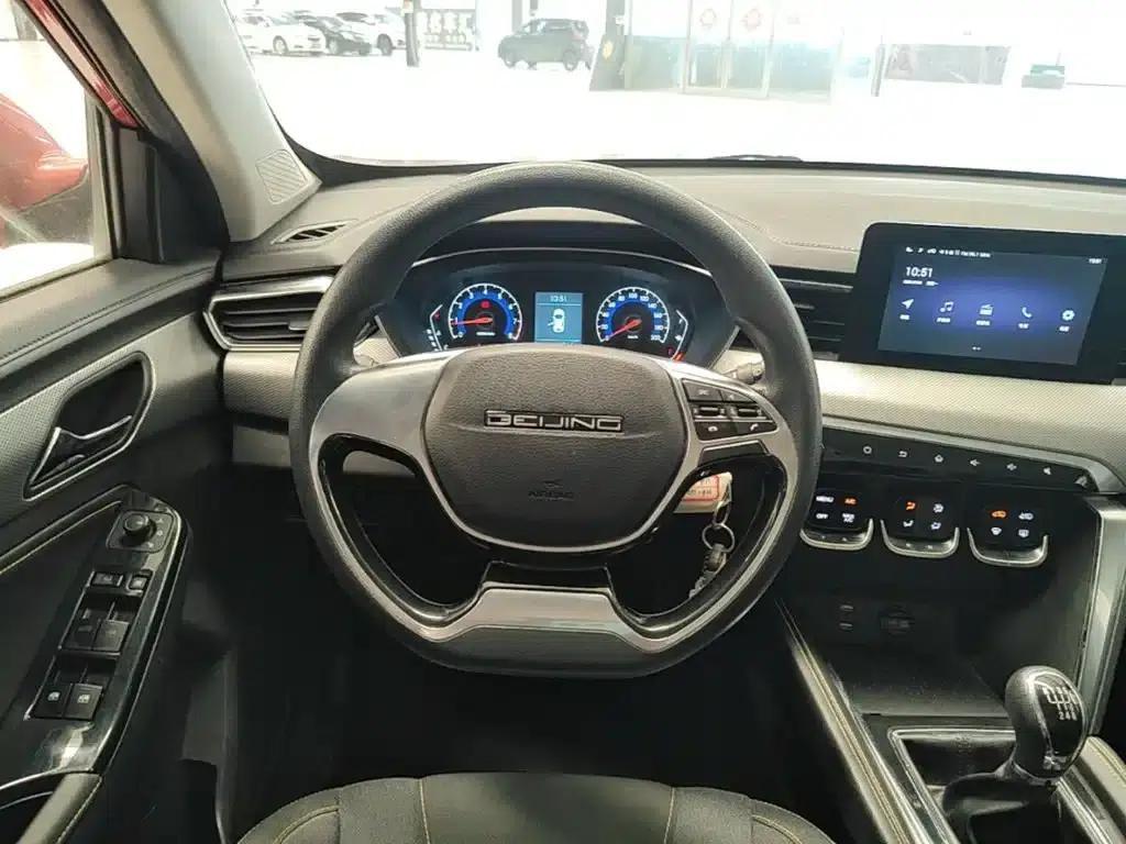 Beijing X3 2019 1.5T Manual Glory Edition — миниатюра 11