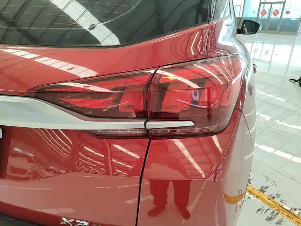 Beijing X3 2019 1.5T Manual Glory Edition — миниатюра 8