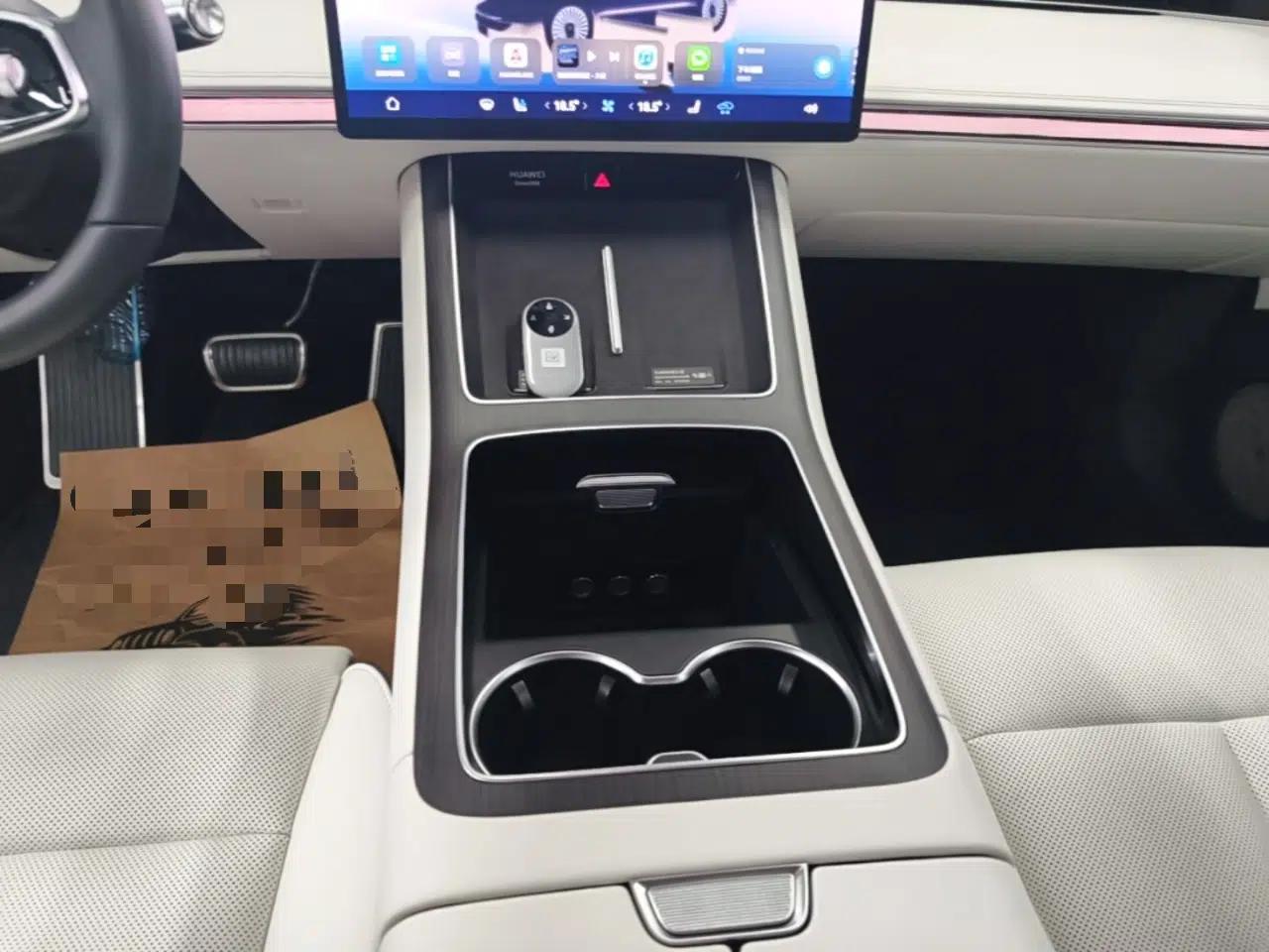 Hima Stelato S9 2024 All-Electric Ultra Four-Wheel-Drive Flagship Edition — миниатюра 21