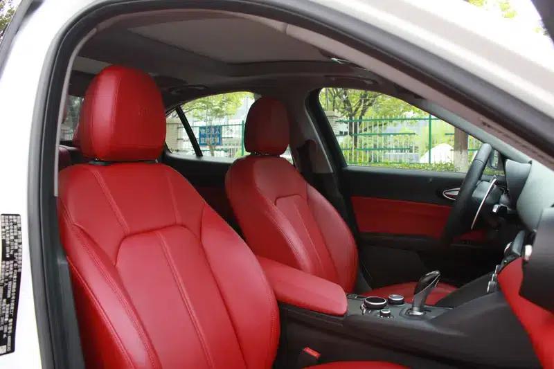 Giulia Juliet 2017 2.0T 280HP Luxury Edition — миниатюра 18
