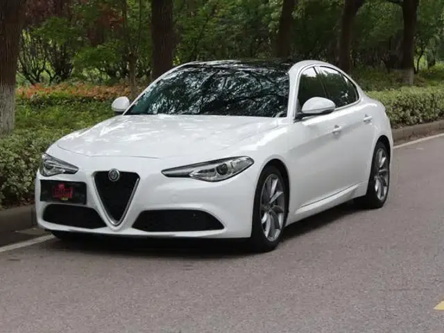 Giulia Juliet 2017 2.0T 280HP Luxury Edition