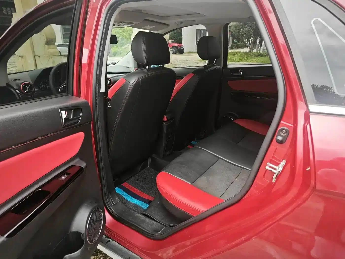 2015 Senova X25 1.5L Automatic Deluxe Edition — миниатюра 9