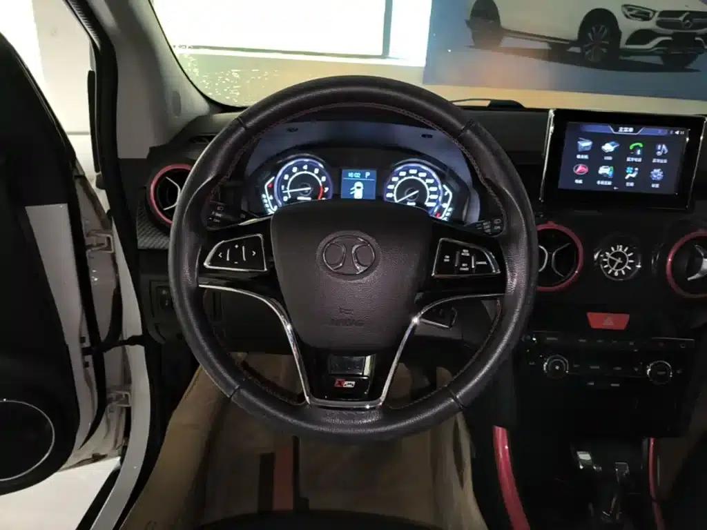 2017 Senova X25 1.5L Automatic Elite Navigation Edition — миниатюра 11