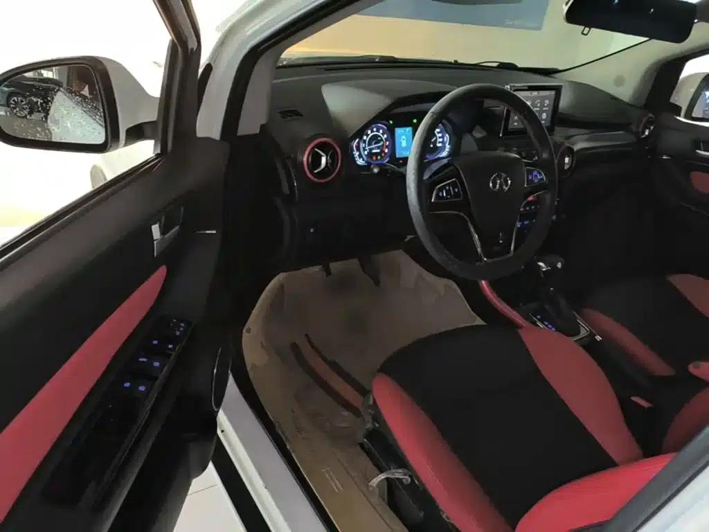 2017 Senova X25 1.5L Automatic Elite Navigation Edition — миниатюра 16