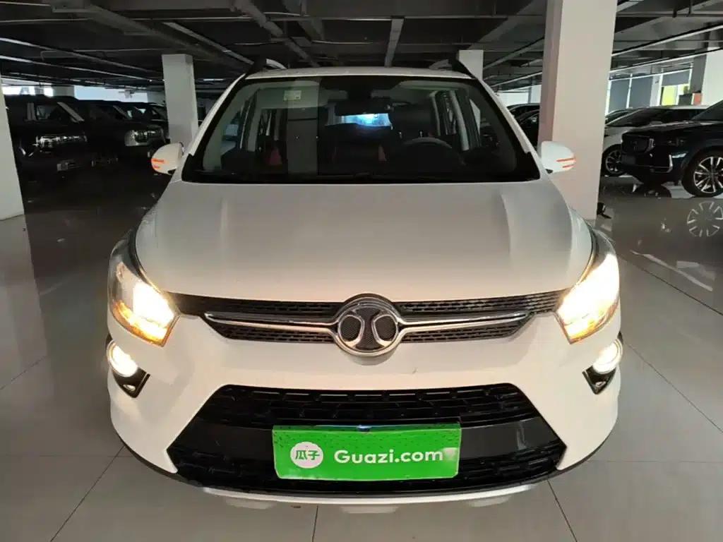 2017 Senova X25 1.5L Automatic Elite Navigation Edition — миниатюра 3