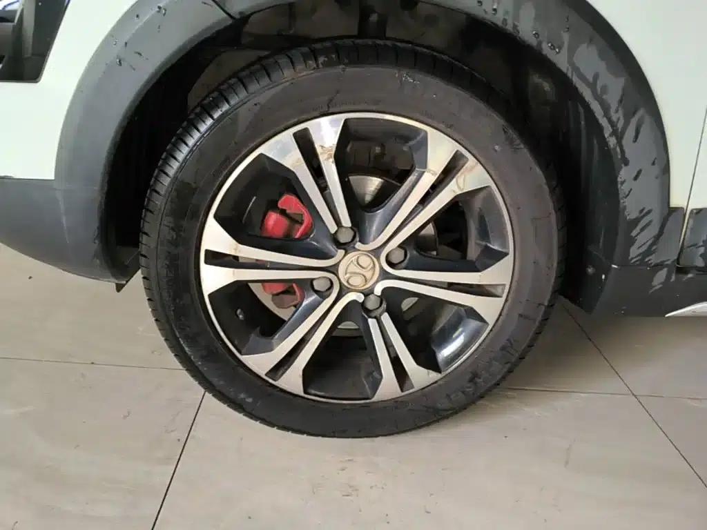 2017 Senova X25 1.5L Automatic Elite Navigation Edition — миниатюра 23