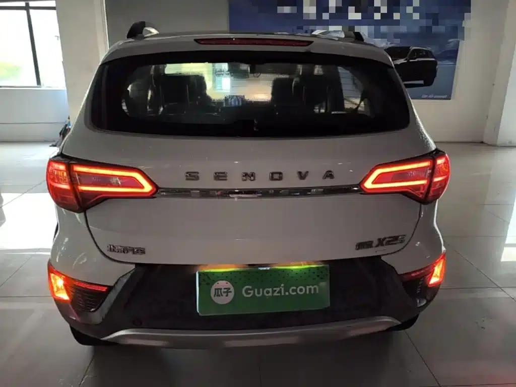 2017 Senova X25 1.5L Automatic Elite Navigation Edition — миниатюра 6