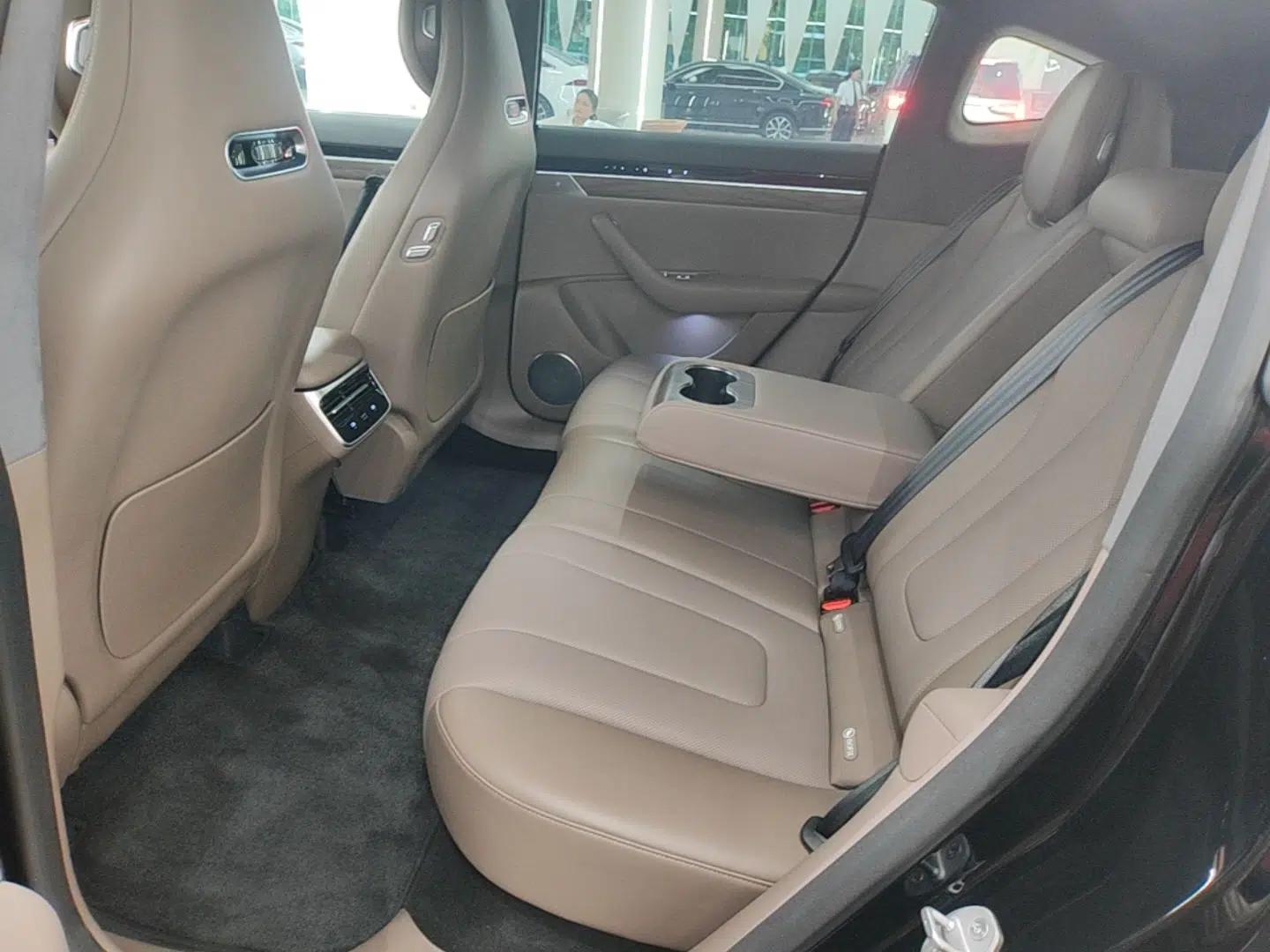 Hima Luxeed R7 2025 Range-Extended Version 251 km Max — миниатюра 20