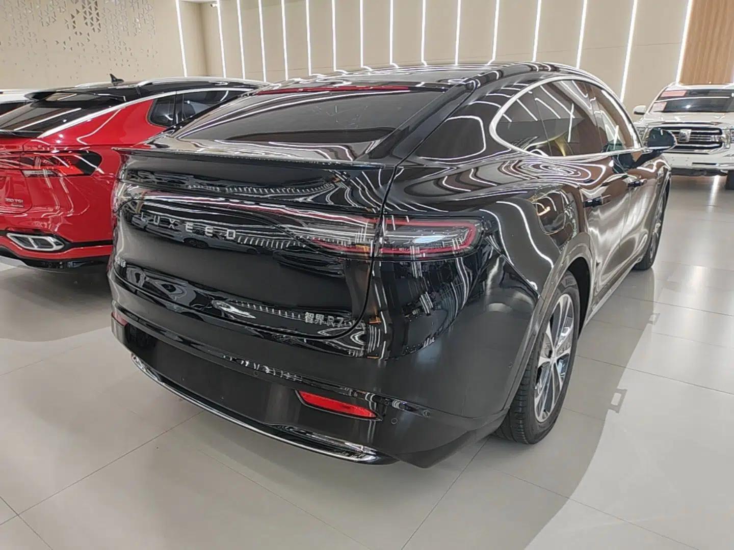 Hima Luxeed R7 2025 Range-Extended Version 251 km Max — миниатюра 6