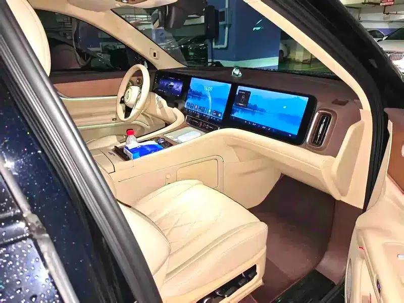 Wenjie M9 2024 Ultra Range Extended 6-Seater — миниатюра 5