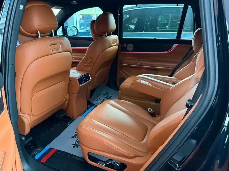 Wenjie M9 2024 Extended Range Max Six-Seater — миниатюра 10