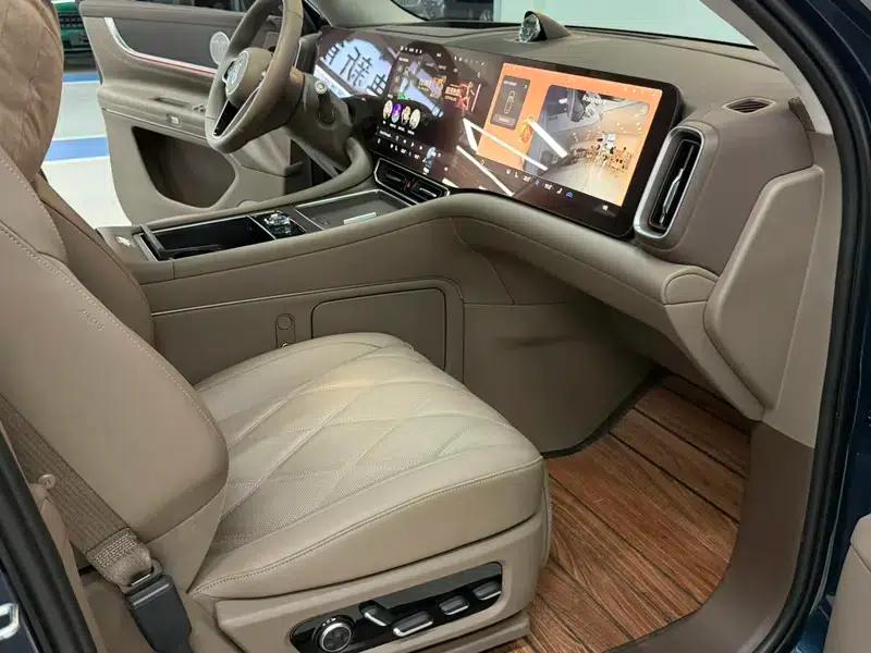 Wenjie M9 2025 Ultra Extended Range Six-Seat Version (192-line LiDAR) — миниатюра 6