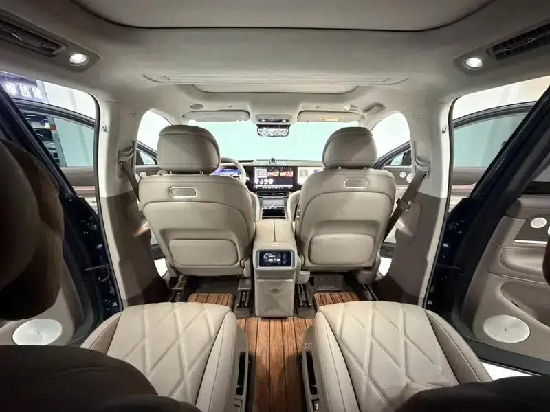 Wenjie M9 2025 Ultra Extended Range Six-Seat Version (192-line LiDAR) — миниатюра 9