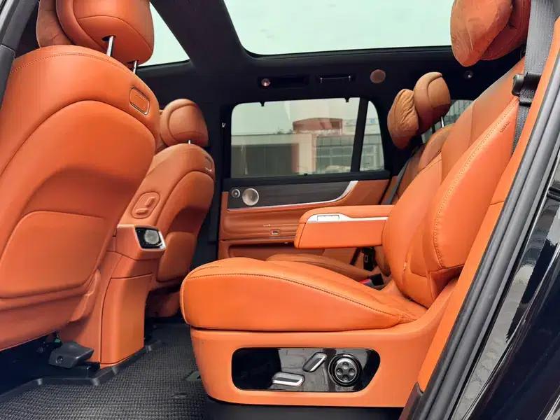 Wenjie M9 2024 Ultra Range Extended 6-Seater — миниатюра 15