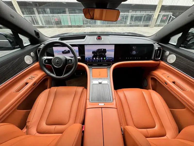 Wenjie M9 2024 Ultra Range Extended 6-Seater — миниатюра 10