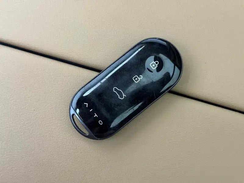 Wenjie M7 2024 Plus 5-seater Rear-wheel drive version — миниатюра 11