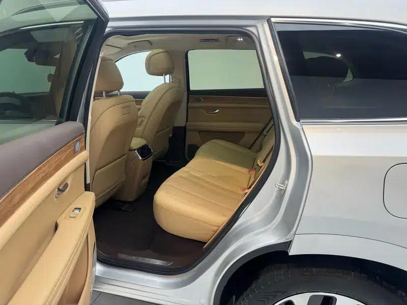 Wenjie M7 2024 Plus 5-seater Rear-wheel drive version — миниатюра 18