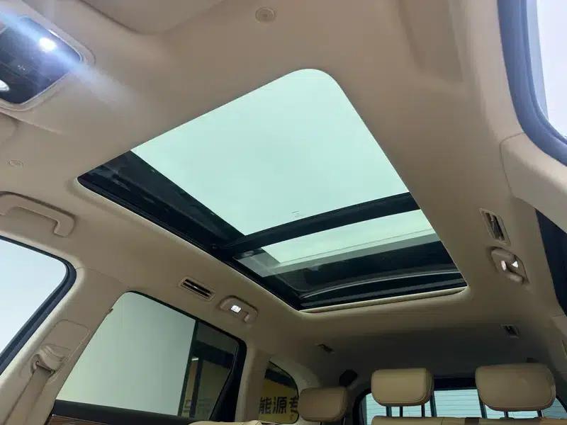 Wenjie M7 2024 Plus 5-seater Rear-wheel drive version — миниатюра 19