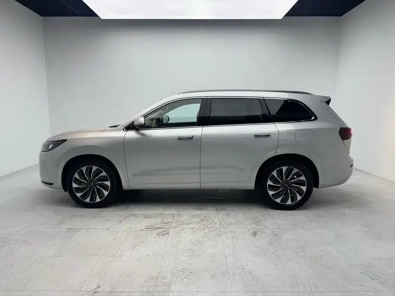 Wenjie M7 2024 Plus 5-seater Rear-wheel drive version — миниатюра 4