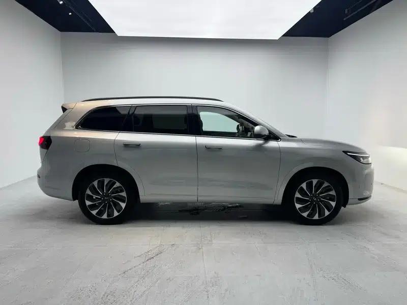 Wenjie M7 2024 Plus 5-seater Rear-wheel drive version — миниатюра 8