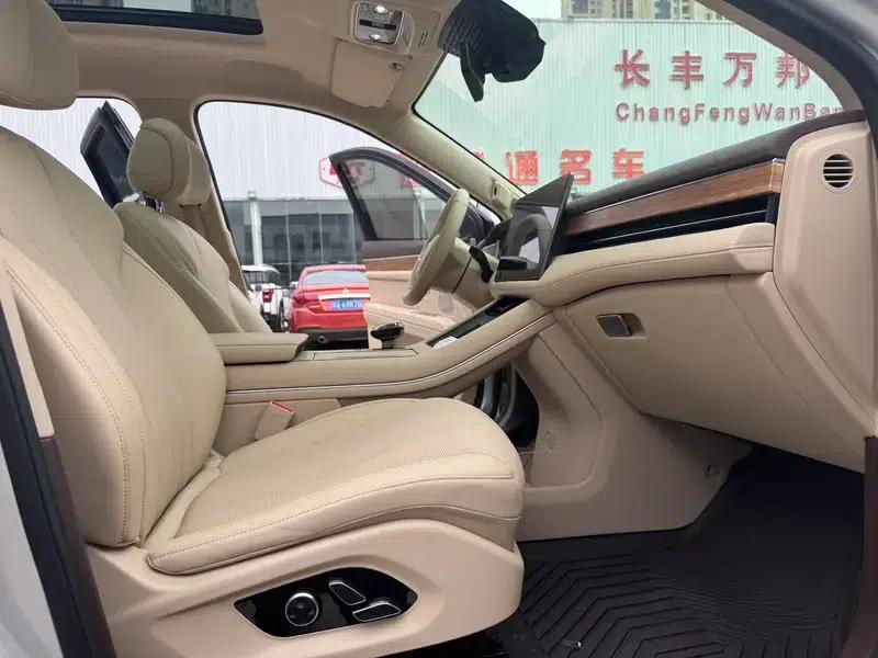 Wenjie M7 2024 Plus 5-seater Rear-wheel drive version — миниатюра 13