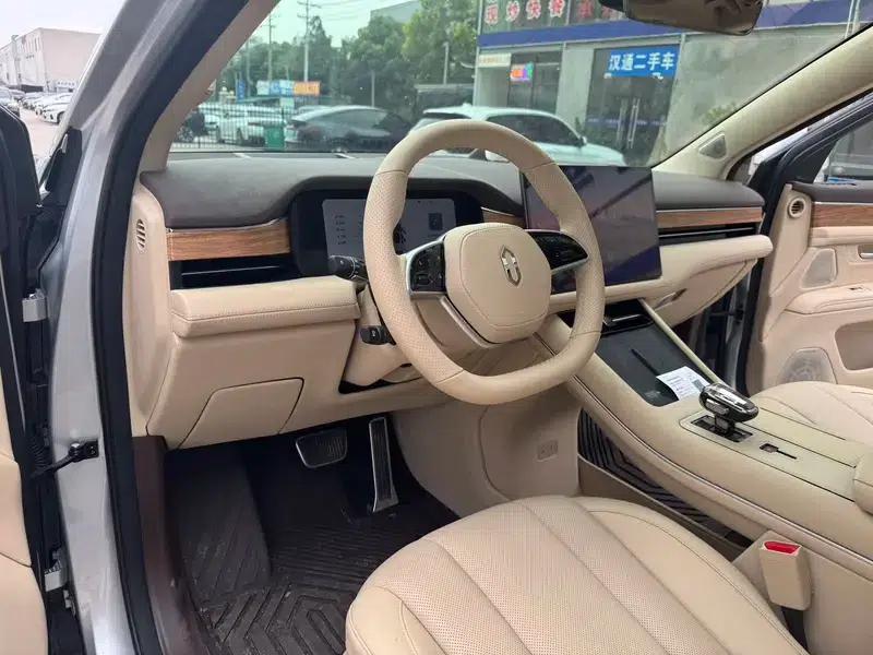 Wenjie M7 2024 Plus 5-seater Rear-wheel drive version — миниатюра 10