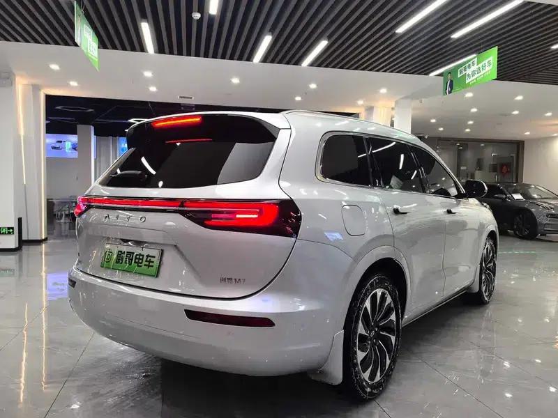 Wenjie M7 2024 Plus 5-seater Rear-wheel drive version — миниатюра 6