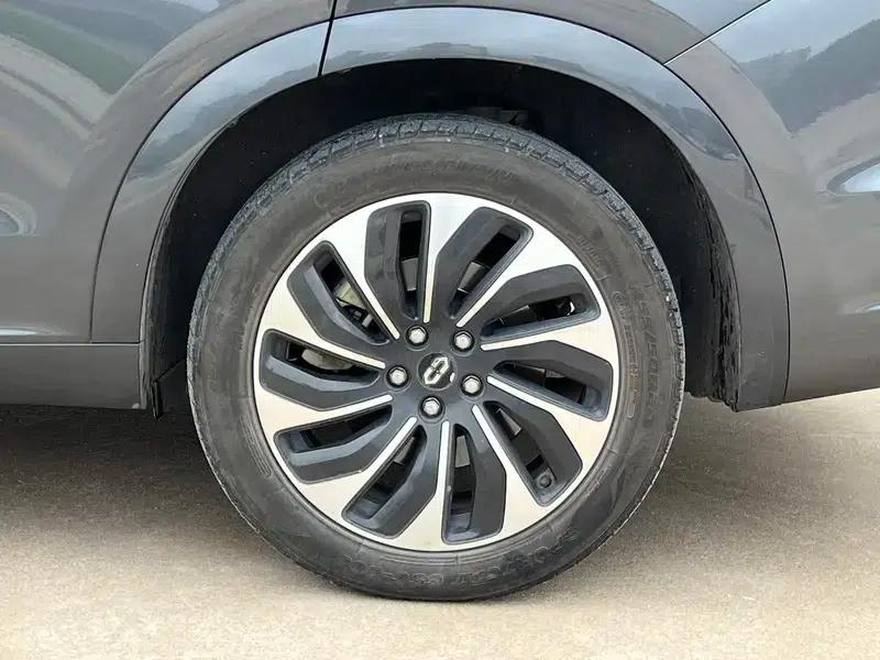Wenjie M7 2022 Two-Wheel Drive Comfort Edition — миниатюра 6
