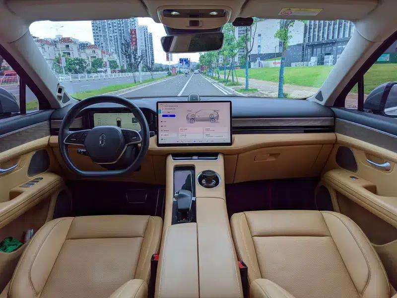 Wenjie M5 2022 Extended Range 4WD Ultimate Edition — миниатюра 5