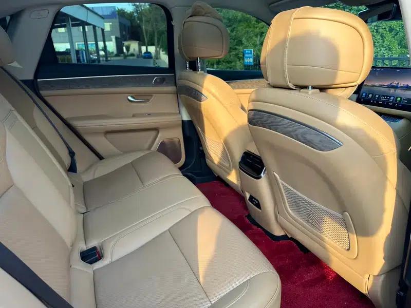 Wenjie M5 2022 Extended Range AWD Performance Edition — миниатюра 12