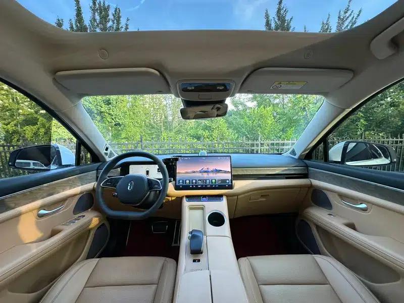 Wenjie M5 2022 Extended Range AWD Performance Edition — миниатюра 8
