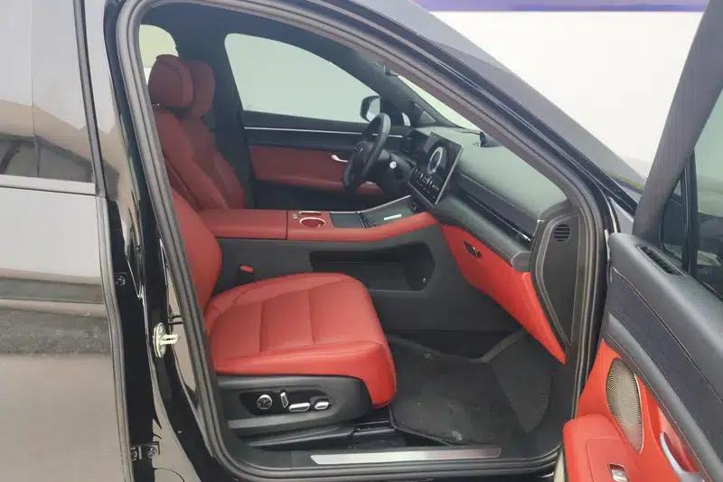 Wenjie M5 2025 Extended Range Ultra 4WD Version — миниатюра 15