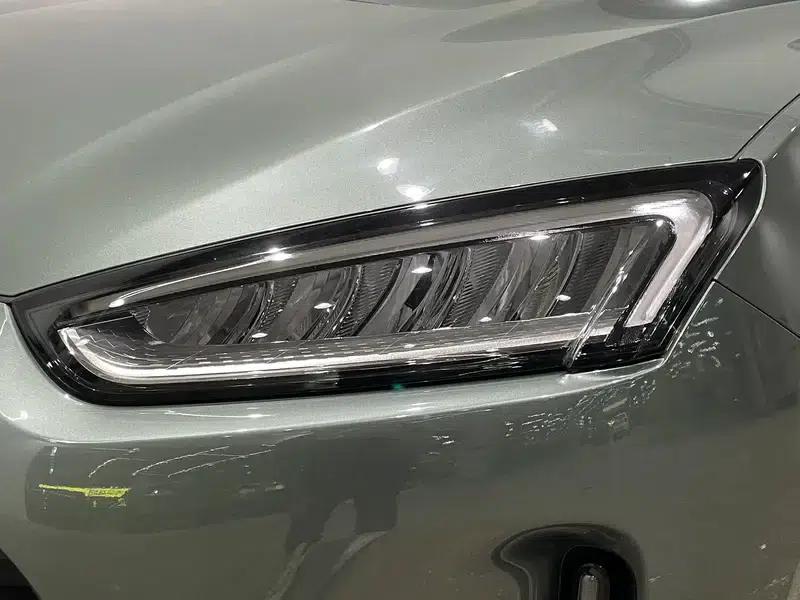 Wenjie M5 2022 Extended Range AWD Performance Edition — миниатюра 12
