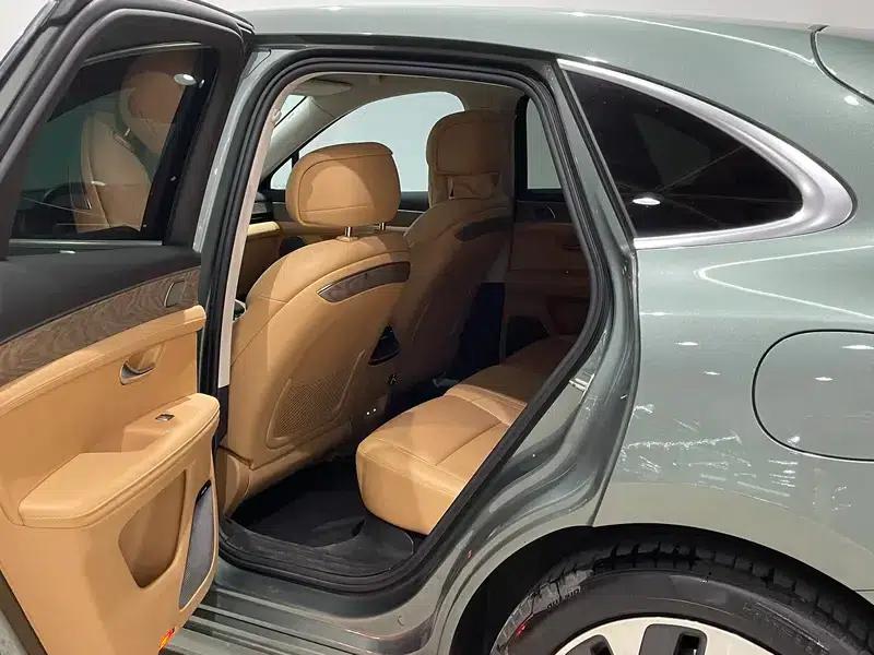 Wenjie M5 2022 Extended Range AWD Performance Edition — миниатюра 18