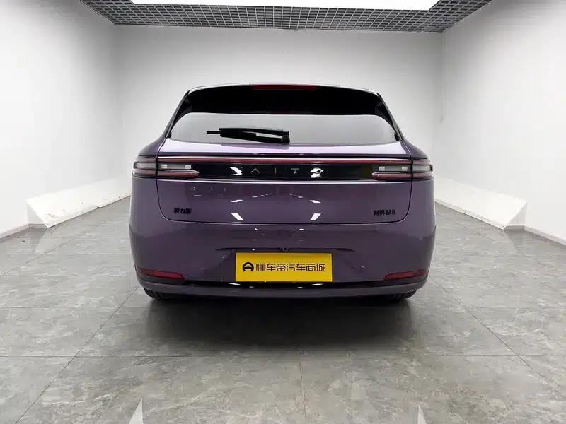 Wenjie M5 2025 Extended Range Ultra 4WD Version — миниатюра 6