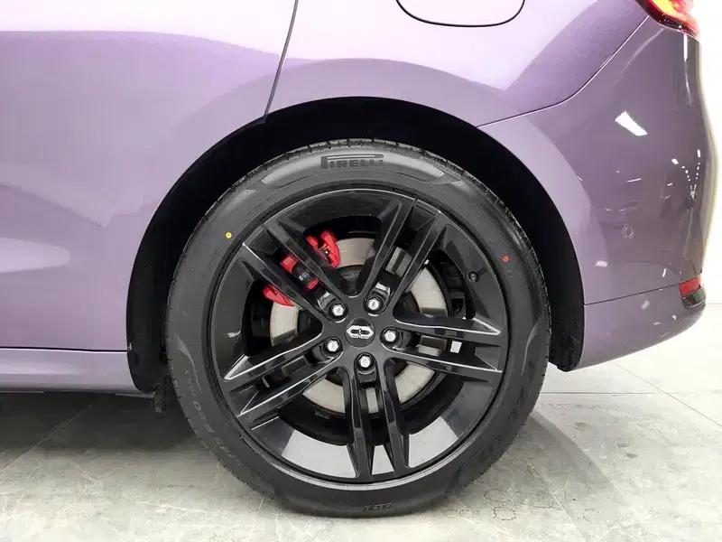 Wenjie M5 2025 Extended Range Ultra 4WD Version — миниатюра 9