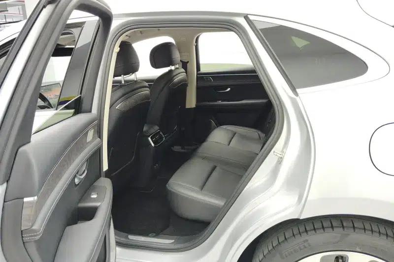 Wenjie M5 2022 Extended Range 4WD Ultimate Edition — миниатюра 15