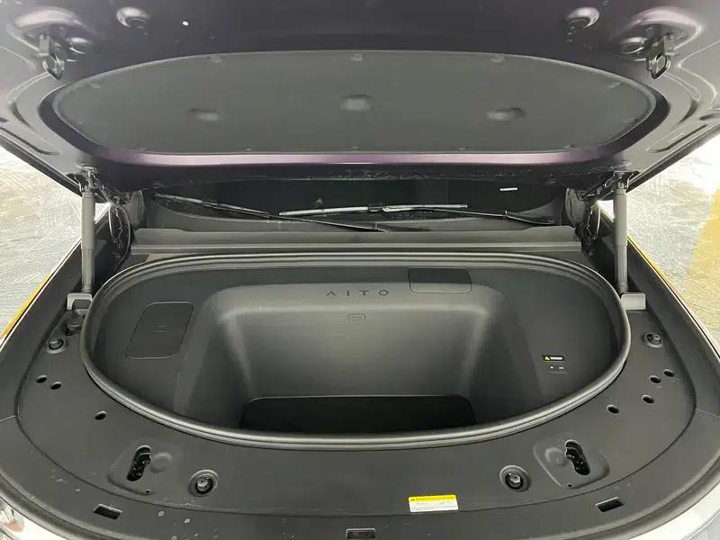 Wenjie M8 2025 Pure Electric Max+ 5-Seat Long Range Version (192-line LiDAR) — миниатюра 10