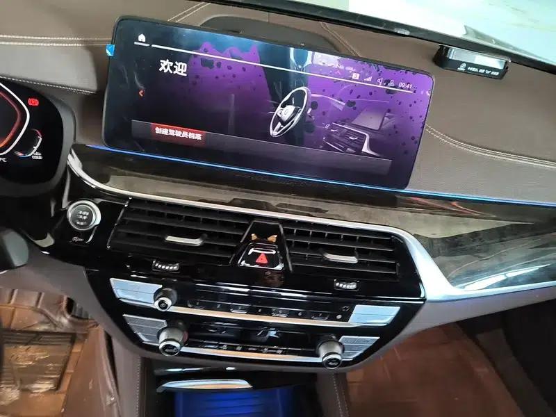 2021 BMW 5 Series Facelift 525Li M Sport Package — миниатюра 12