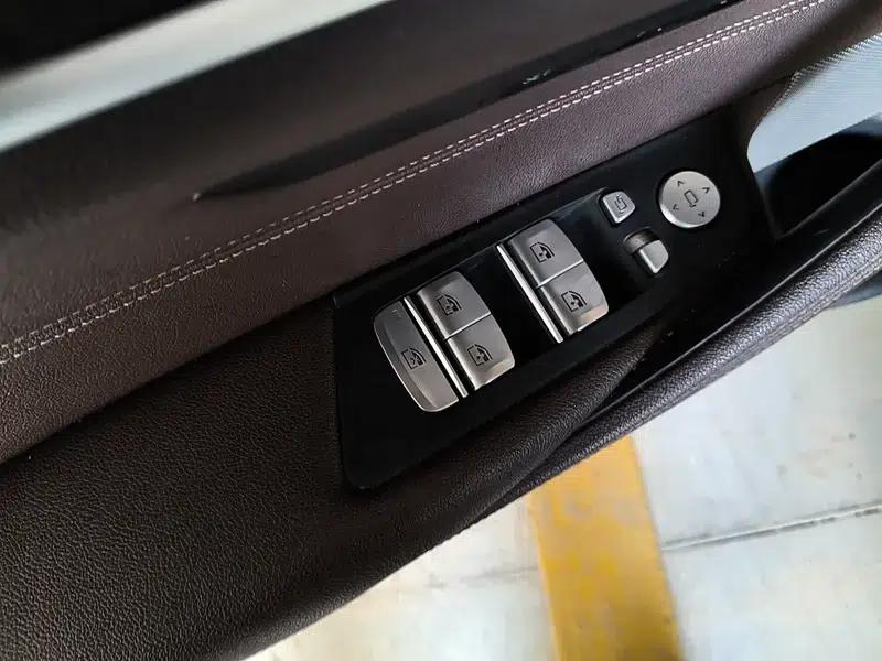 2021 BMW 5 Series Facelift 525Li M Sport Package — миниатюра 15