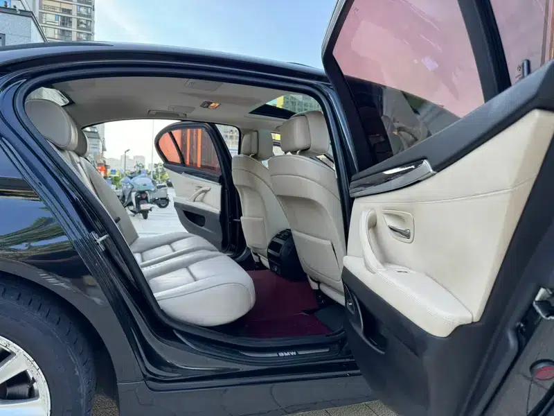 BMW 5 Series 2011 523Li Luxury — миниатюра 17