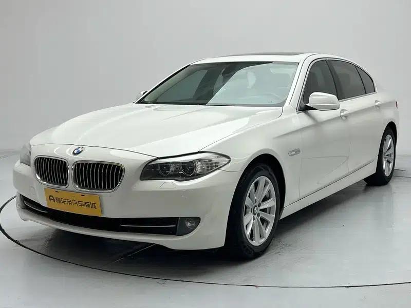 BMW 5 Series 2012 523Li Luxury — миниатюра 1