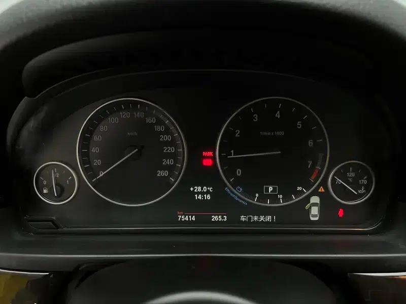 BMW 5 Series 2012 523Li Luxury — миниатюра 15