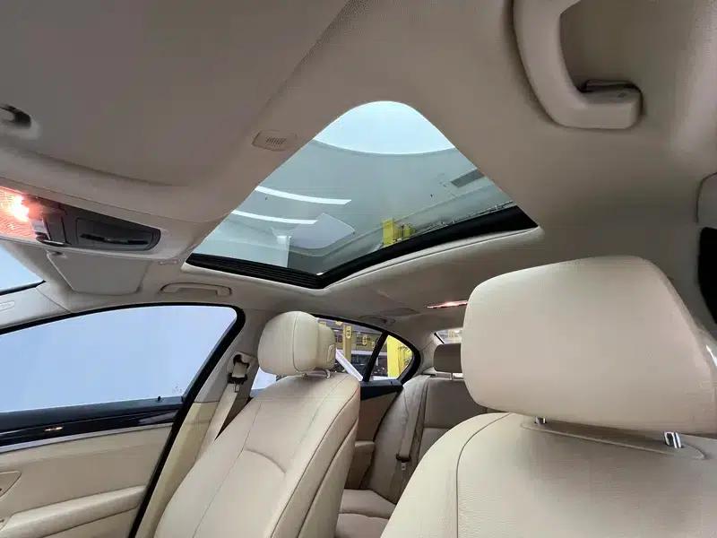 BMW 5 Series 2012 523Li Luxury — миниатюра 19