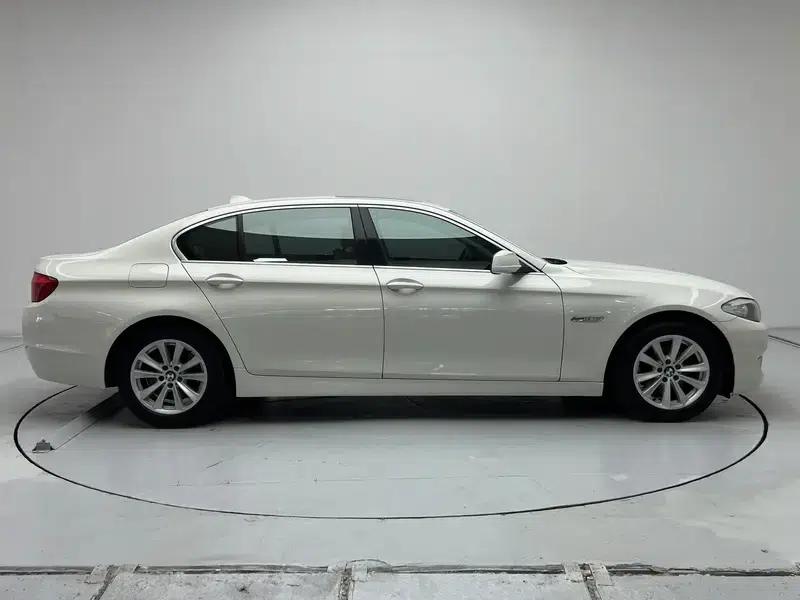 BMW 5 Series 2012 523Li Luxury — миниатюра 8