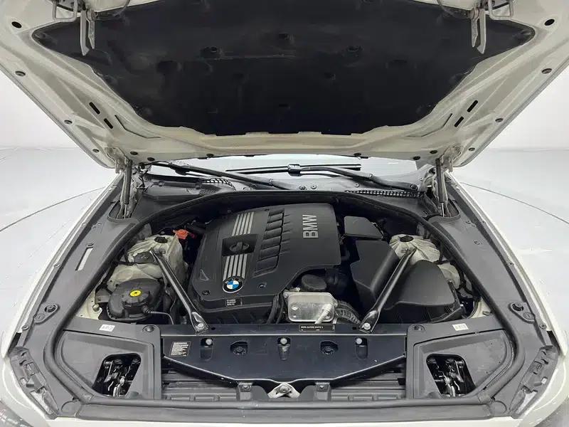 BMW 5 Series 2012 523Li Luxury — миниатюра 10