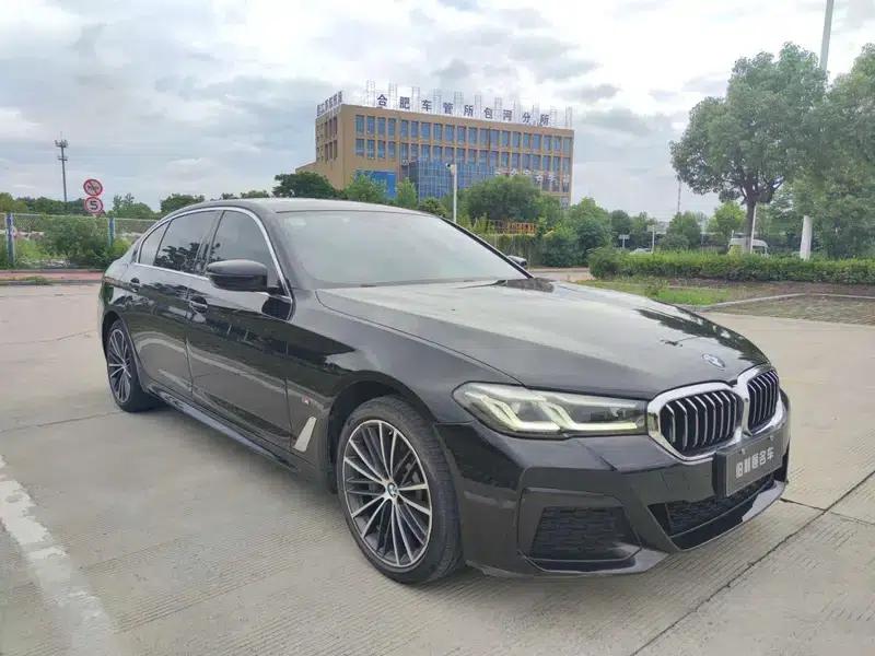 2022 BMW 5 Series Facelift 530Li Leading Edition M Sport Package — миниатюра 3