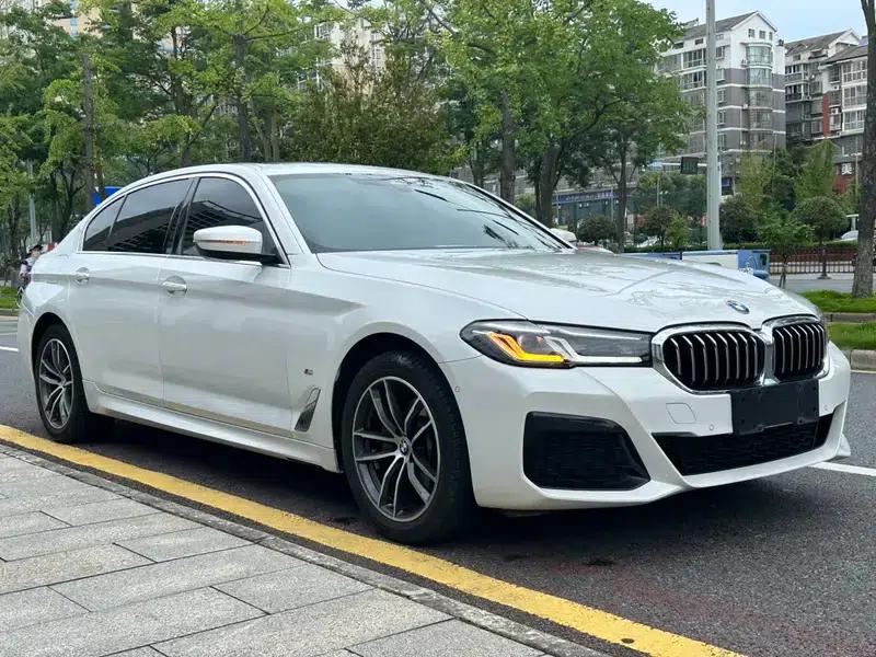 2022 BMW 5 Series Facelift 525Li M Sport Package — миниатюра 3